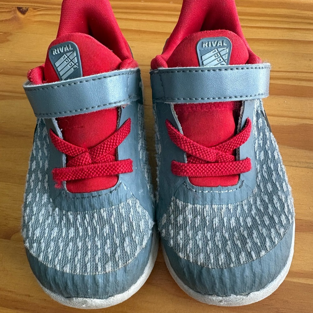 Nike Kids Sneakers - Red and Gray
